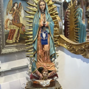 Virgen de Guadalupe en Madera