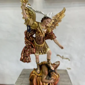 San Miguel Arcángel en madera 60 cm