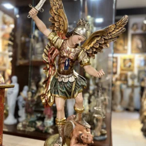 San Miguel Arcangel en madera 63 cm